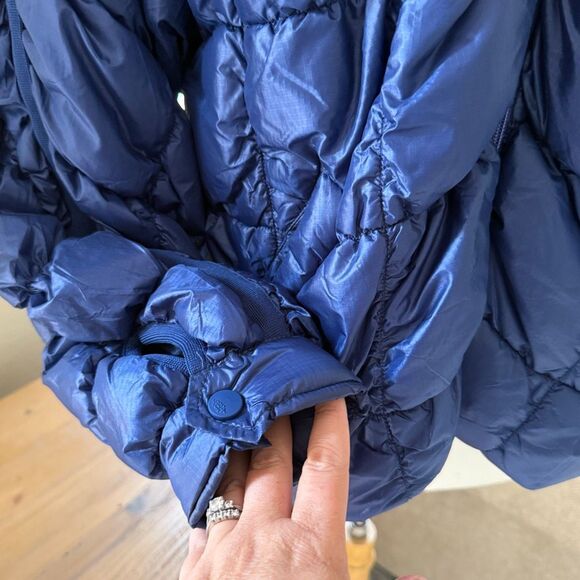 Free People Womens Scrunchy Glossy Pippa Packable Puffer Jacket Black Grape XS - Picture 15 of 16